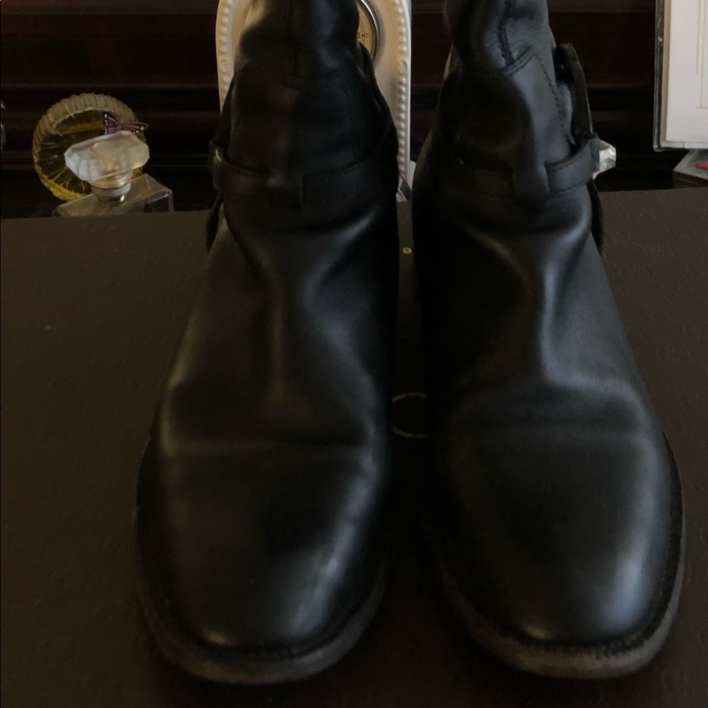 Gucci riding boots used but in very good condition